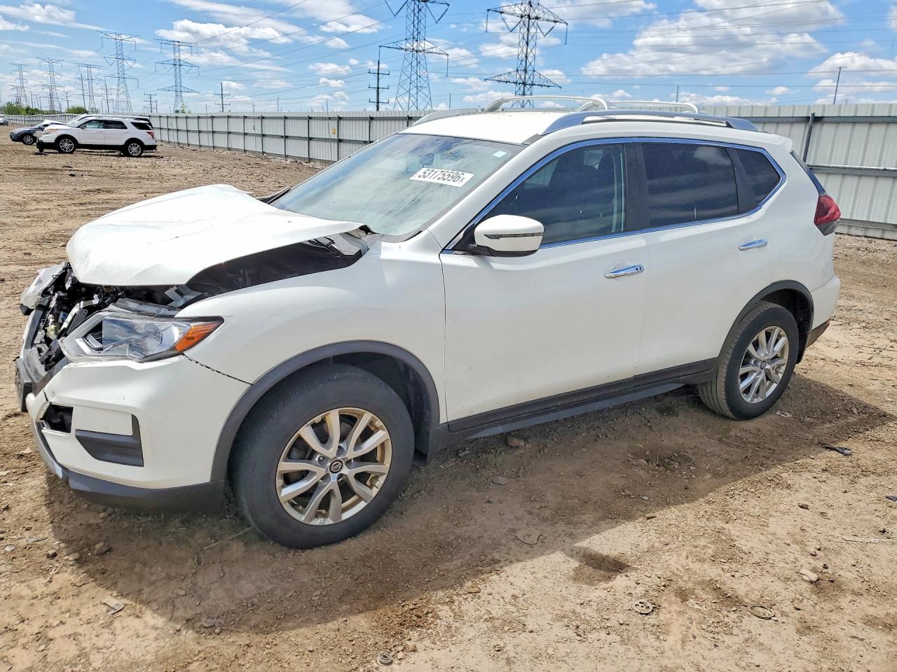 Salvage Nissan Rogue Image