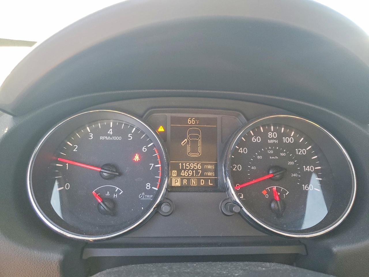 Nissan Rogue S