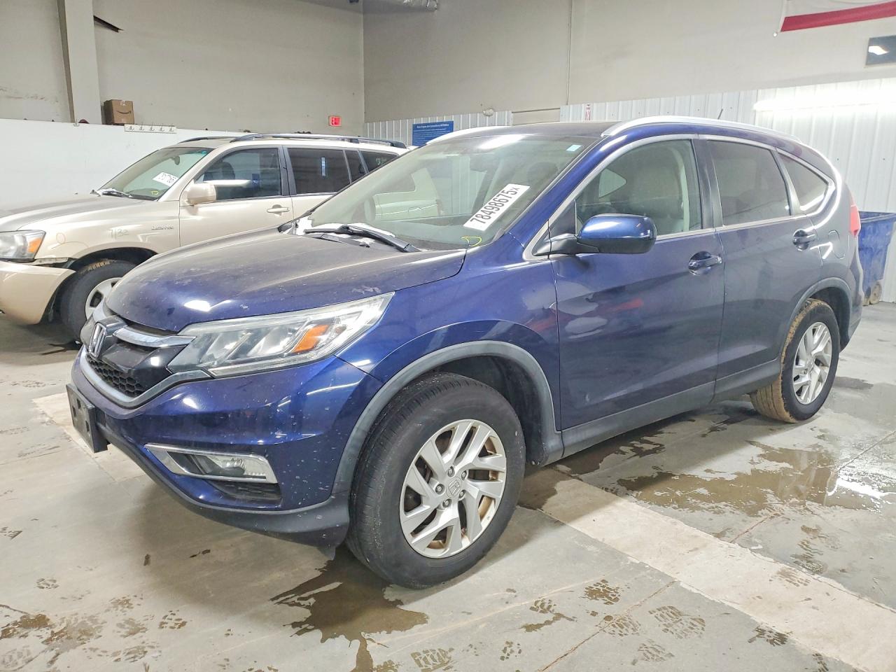 Salvage Honda Crv Image