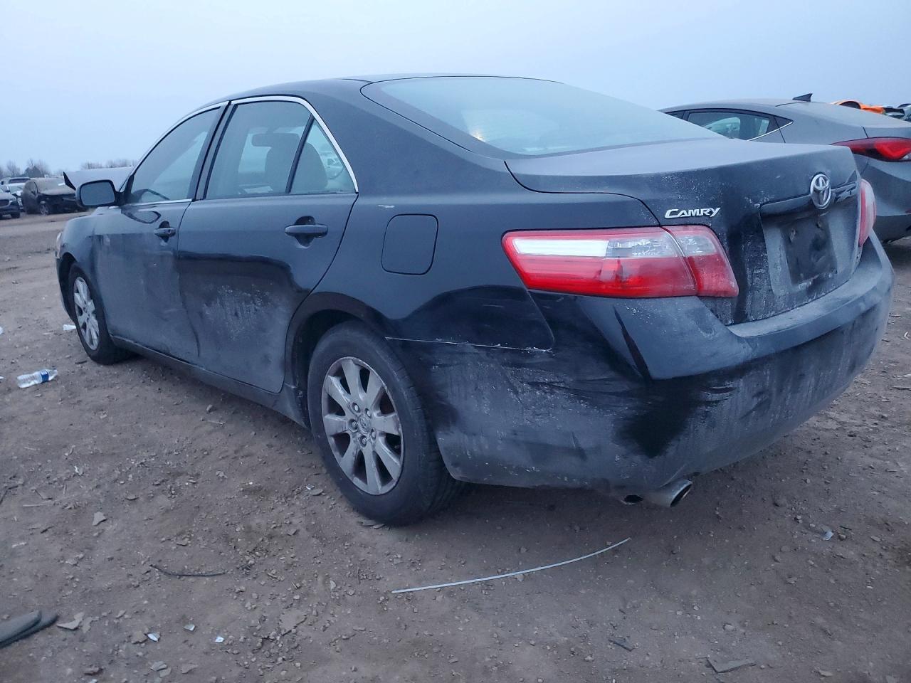 Toyota Camry Xle V6