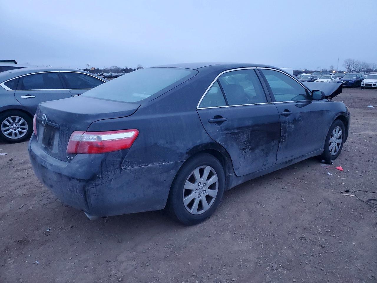 Toyota Camry Xle V6