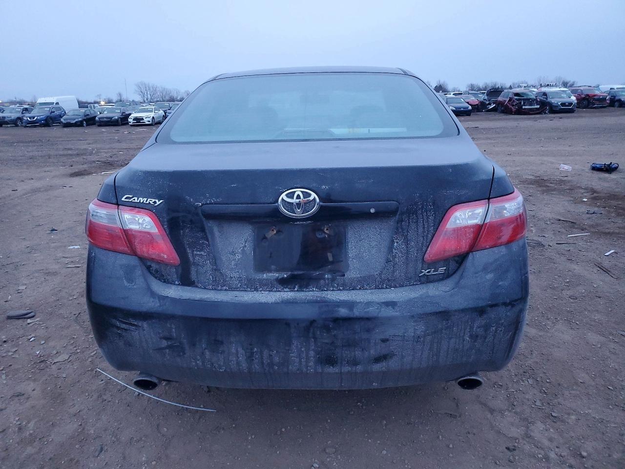 Toyota Camry Xle V6