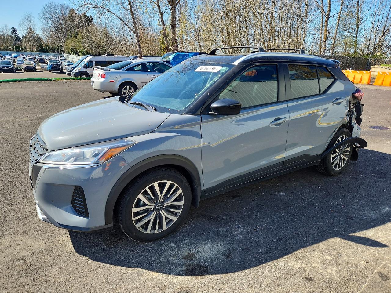 Salvage Nissan Kicks Image