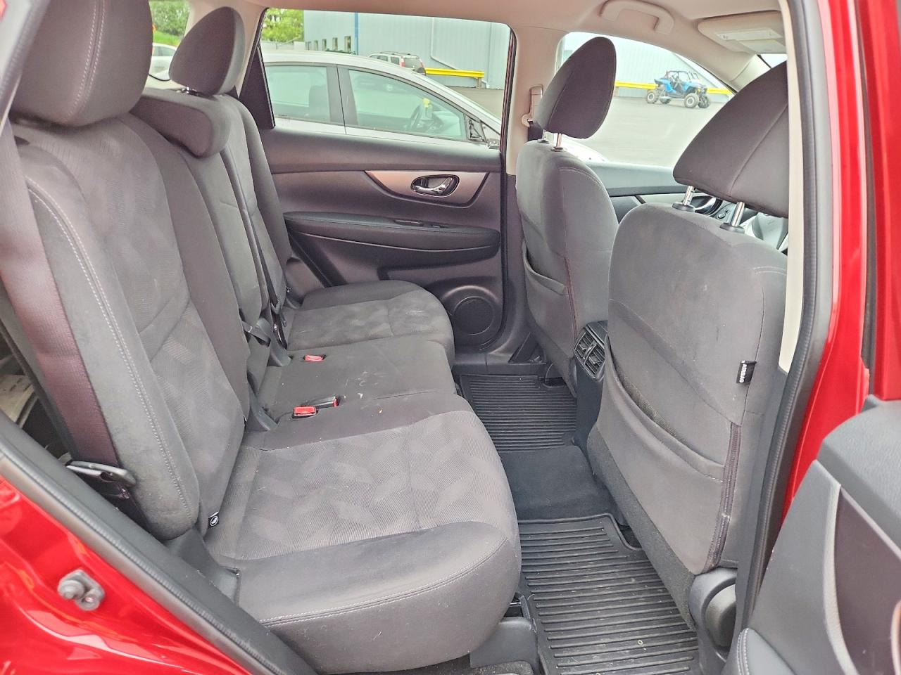 Nissan Rogue S