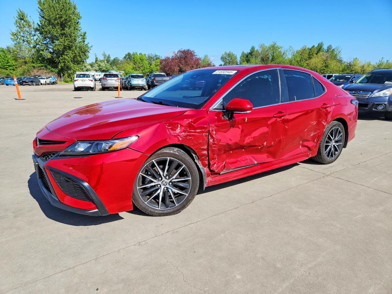 Salvage Toyota Camry Image
