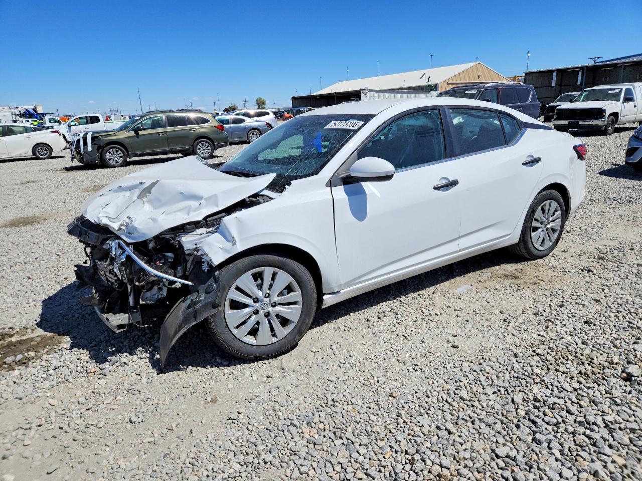 Salvage Nissan Sentra Image