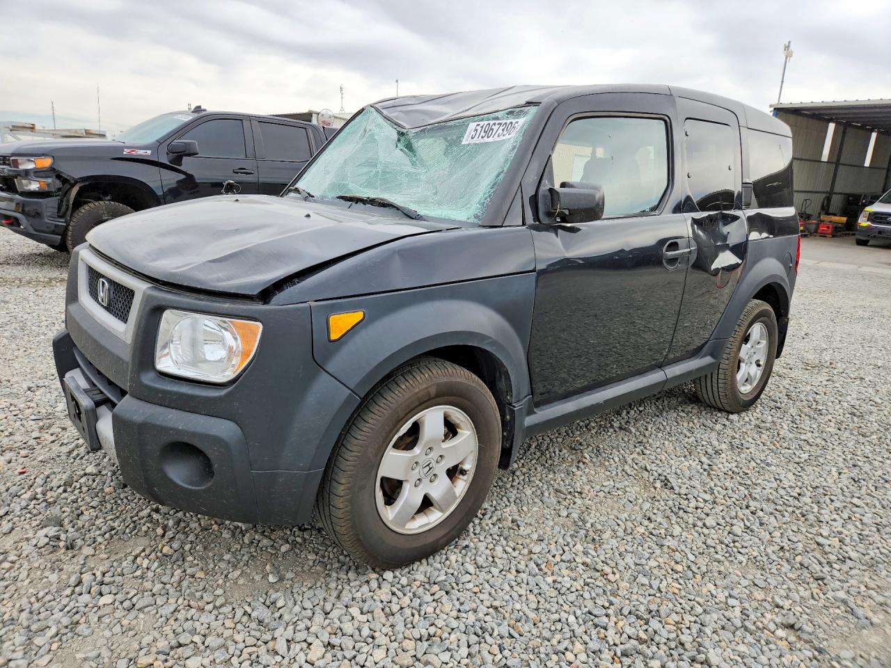 Salvage Honda Element Image