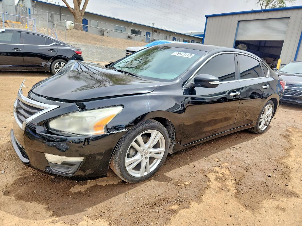 Salvage Nissan Altima Image