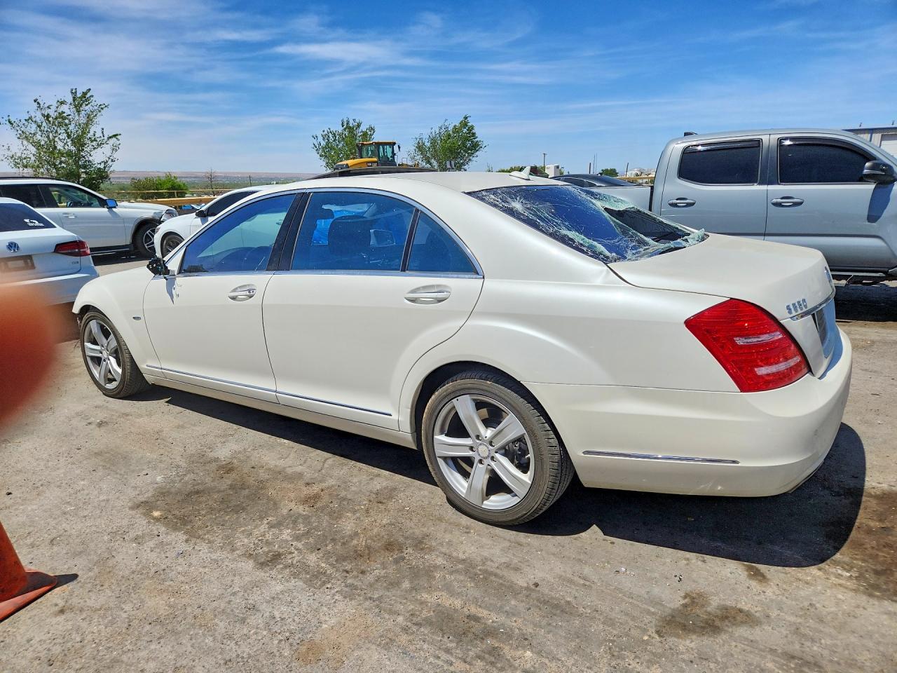 Mercedes-Benz S-Class 550
