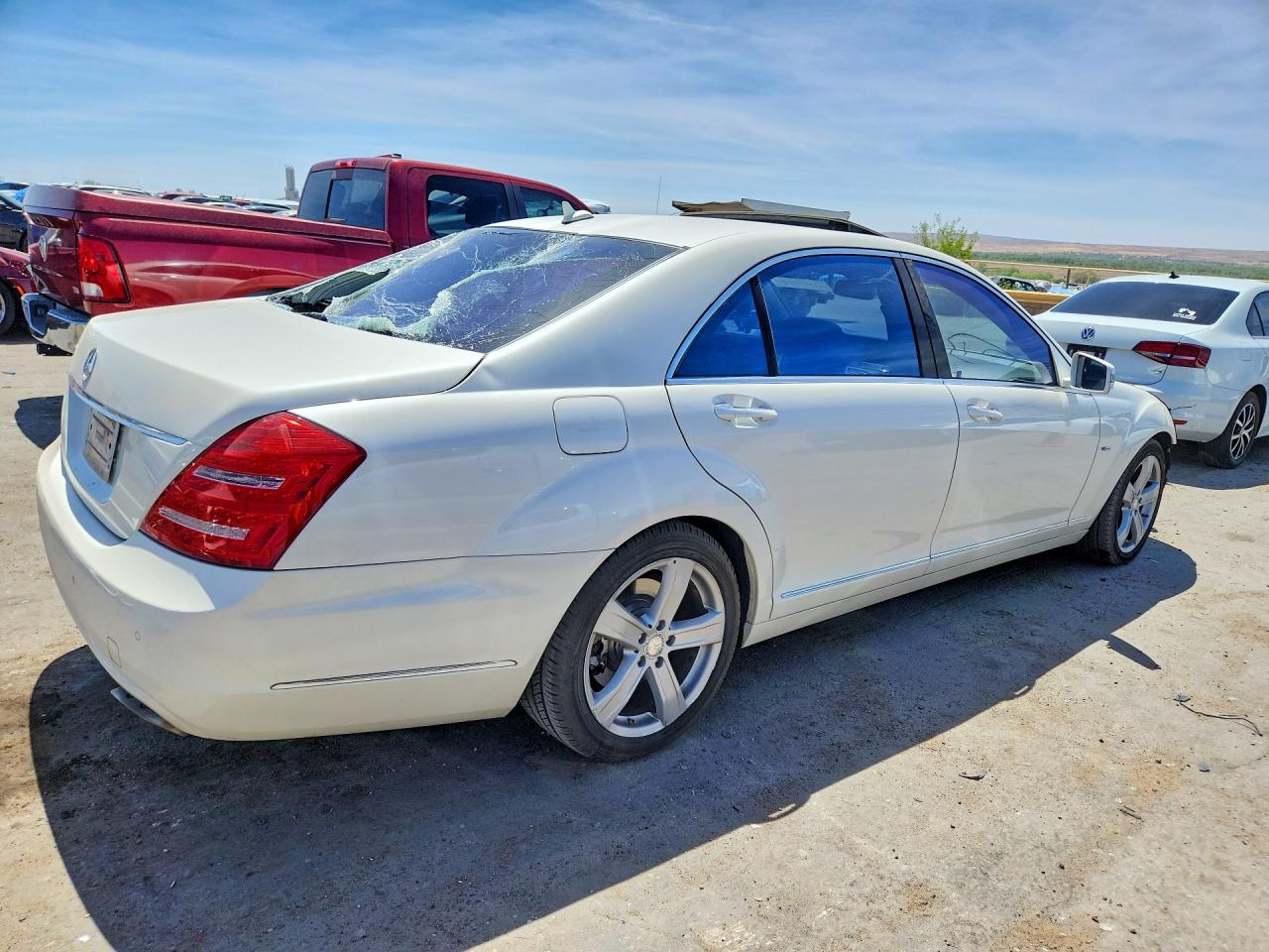 Mercedes-Benz S-Class 550