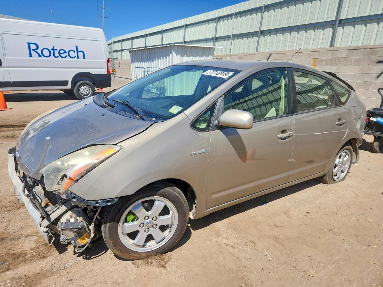 Salvage Toyota Prius Image
