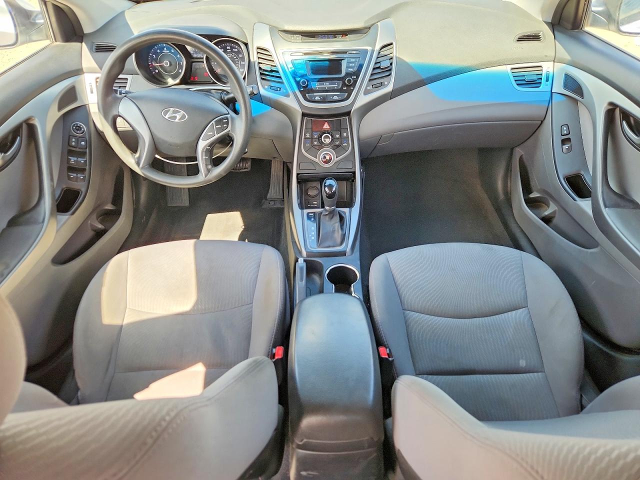 Hyundai ELANTRA Se