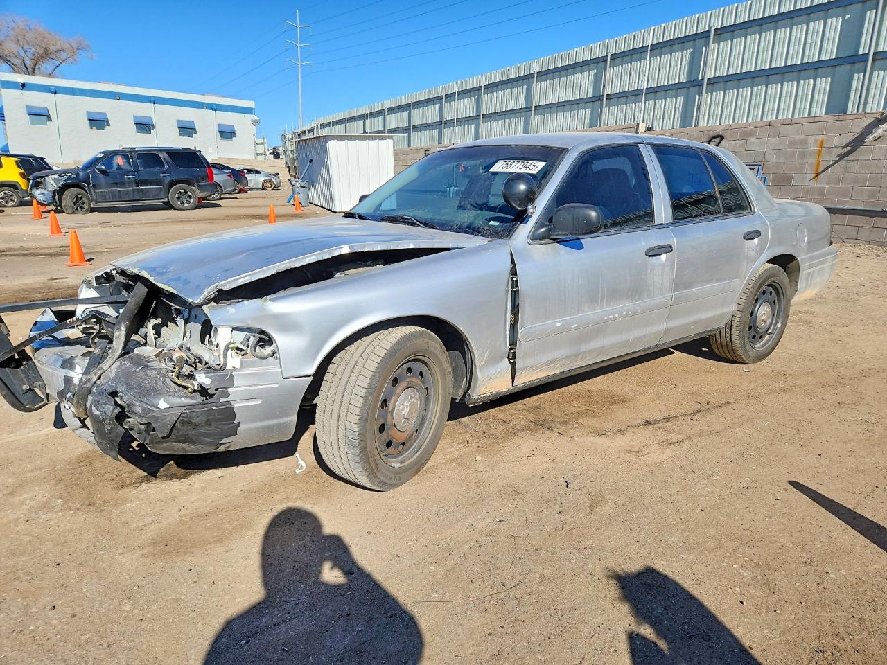 Salvage Ford Crown Vic Image