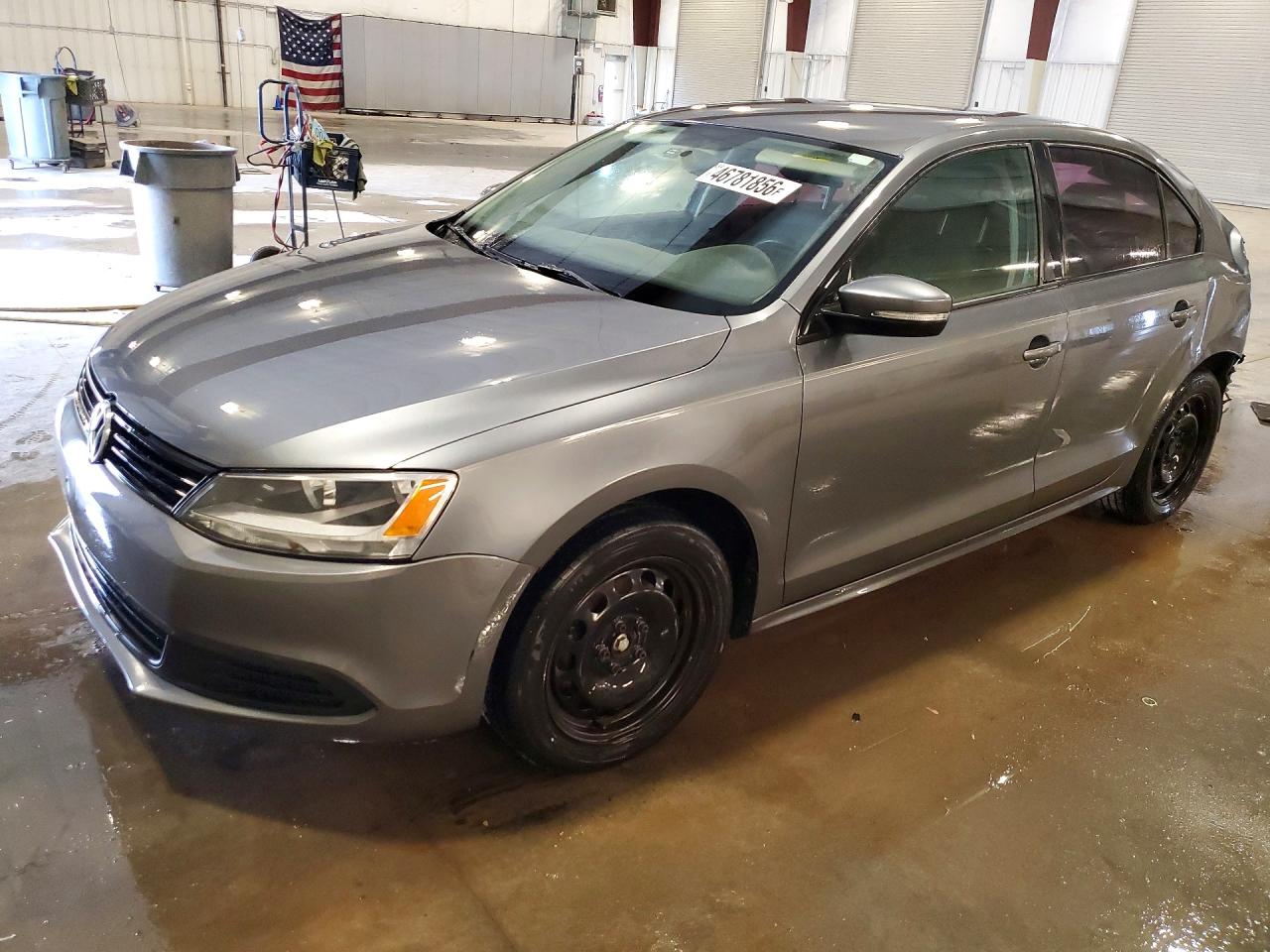 Salvage Volkswagen Jetta Image