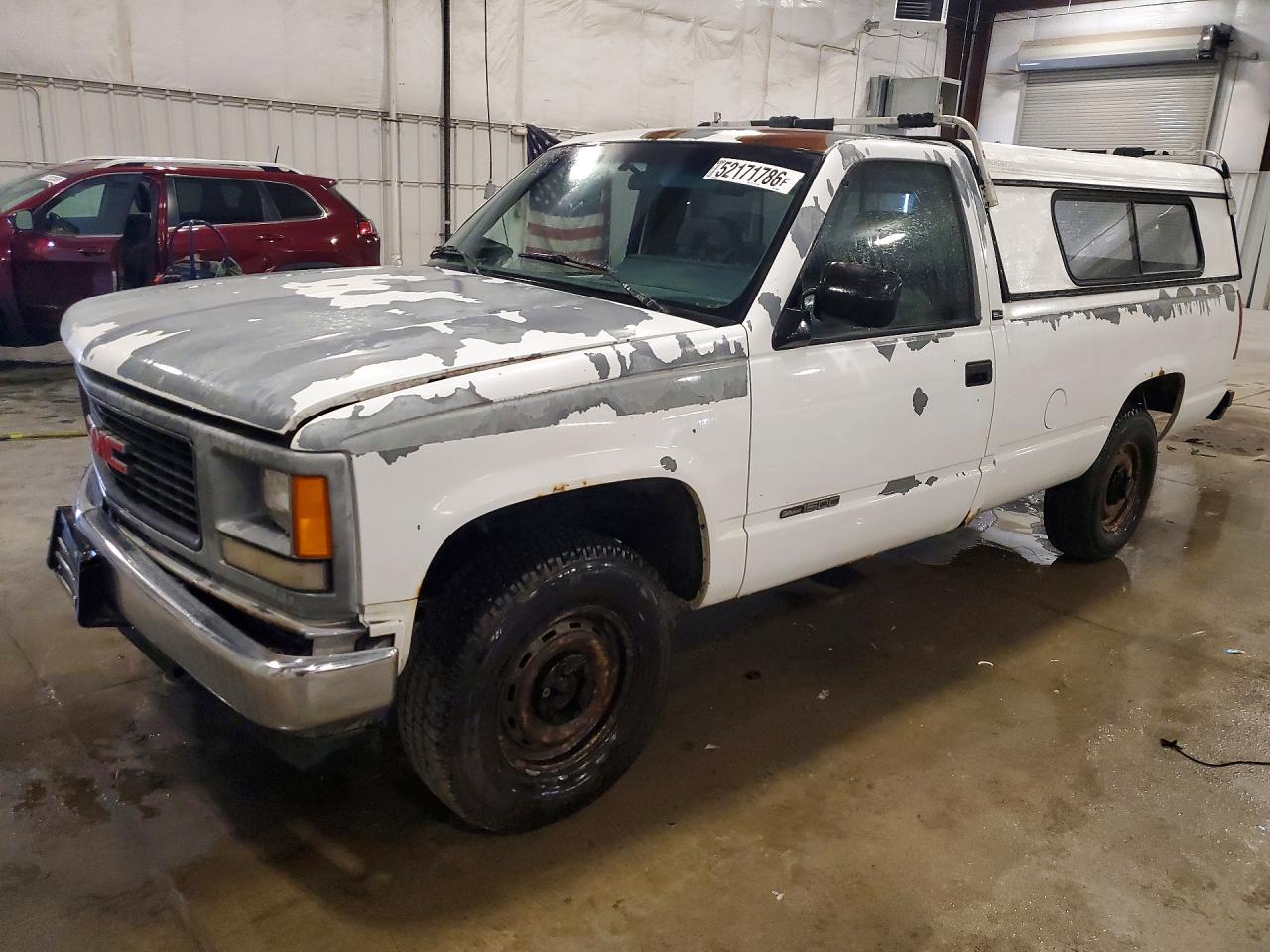 Salvage GMC Sierra Image