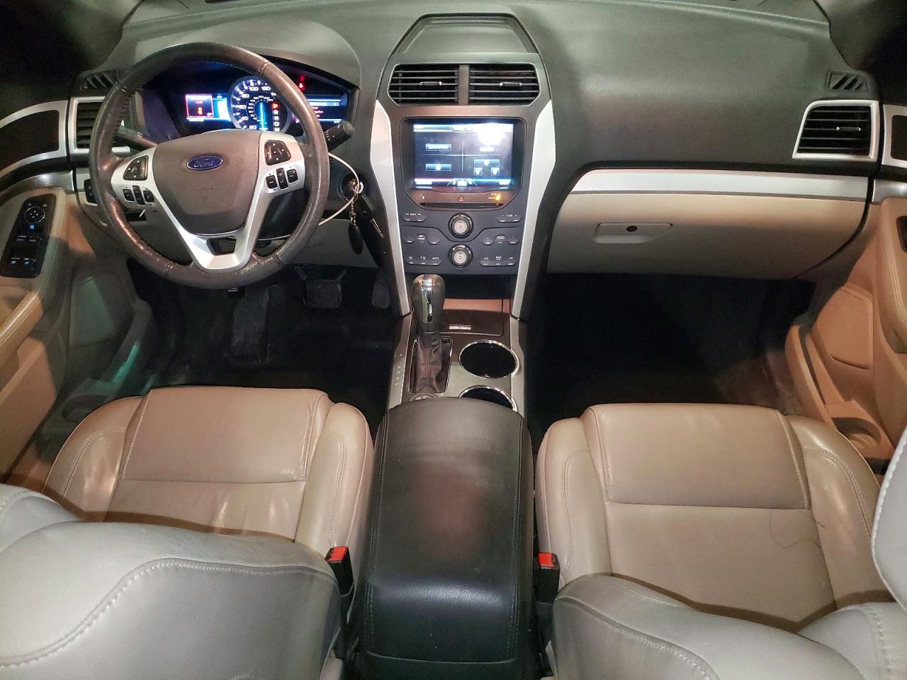 Ford Explorer Xlt