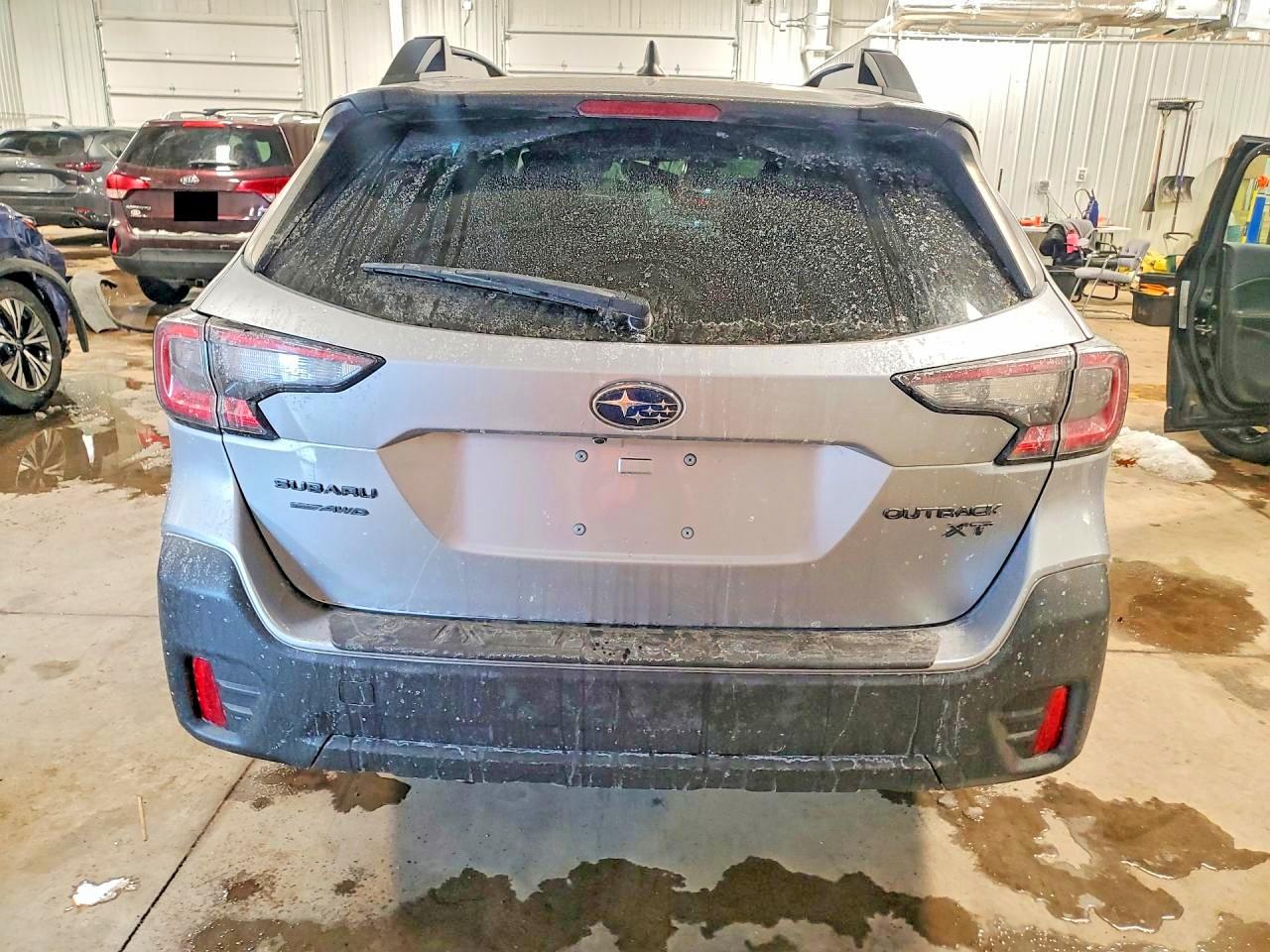 Subaru Outback Onyx Edition Xt