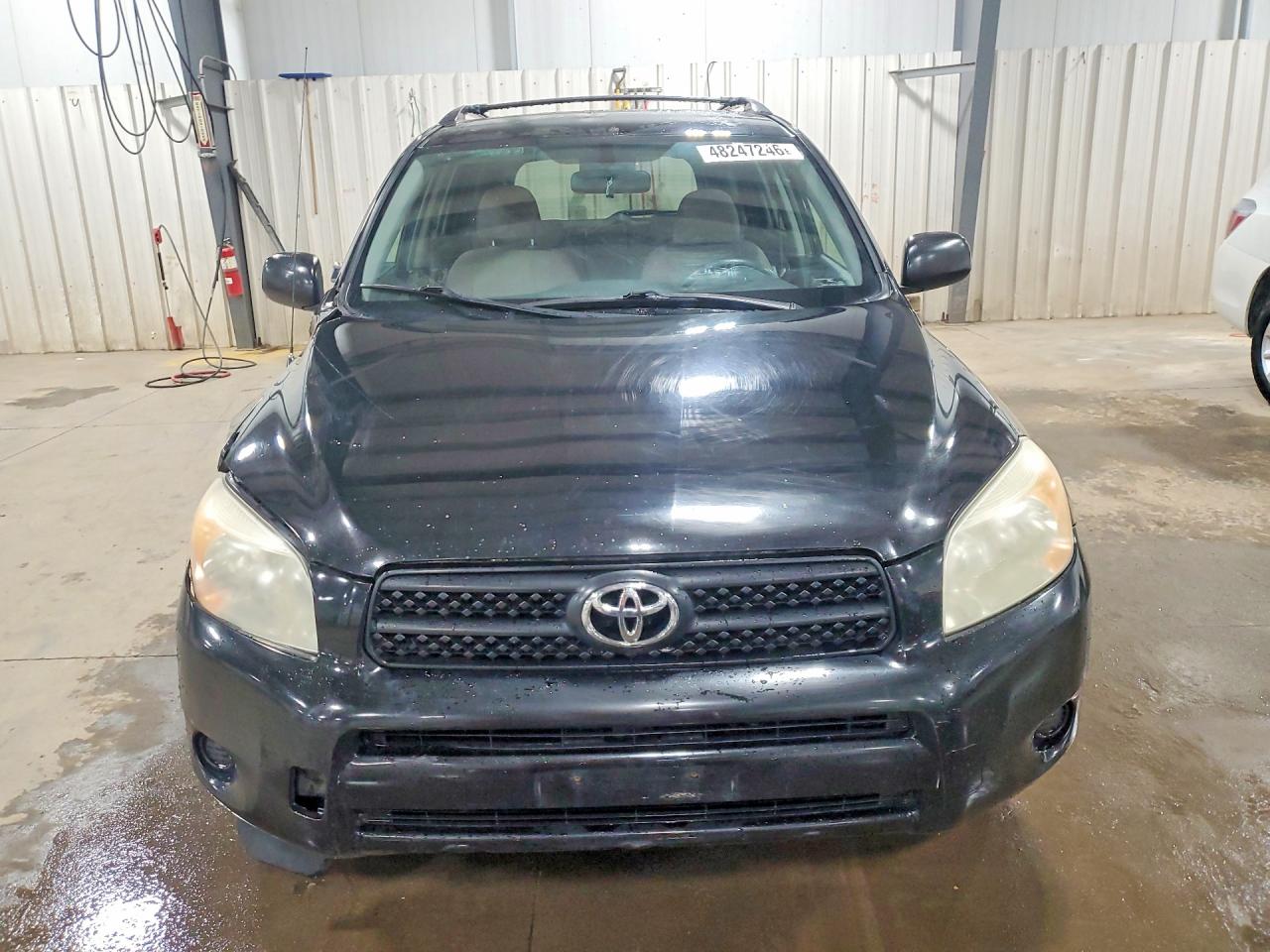 Toyota RAV4 Base