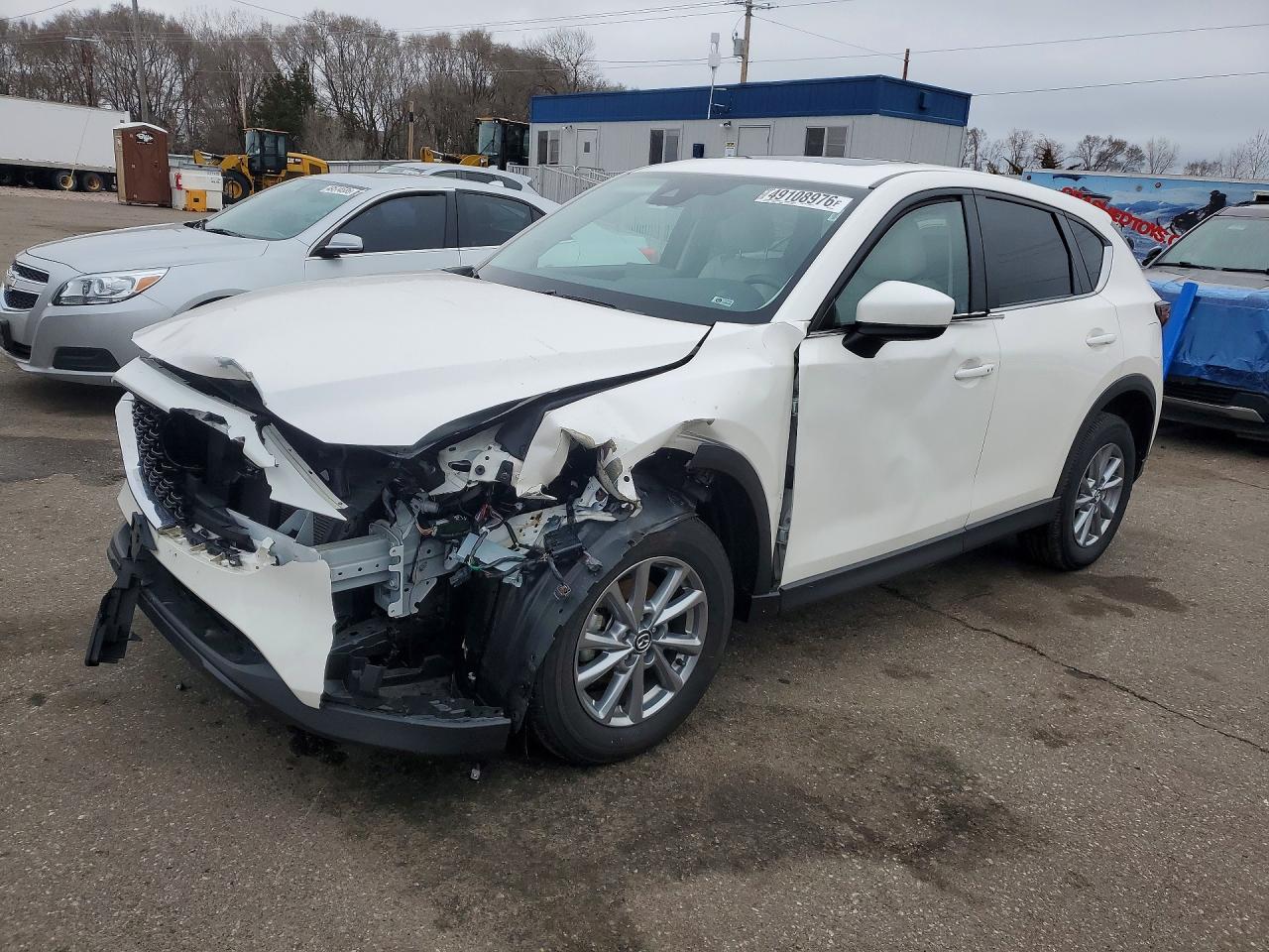 Salvage Mazda Cx Image