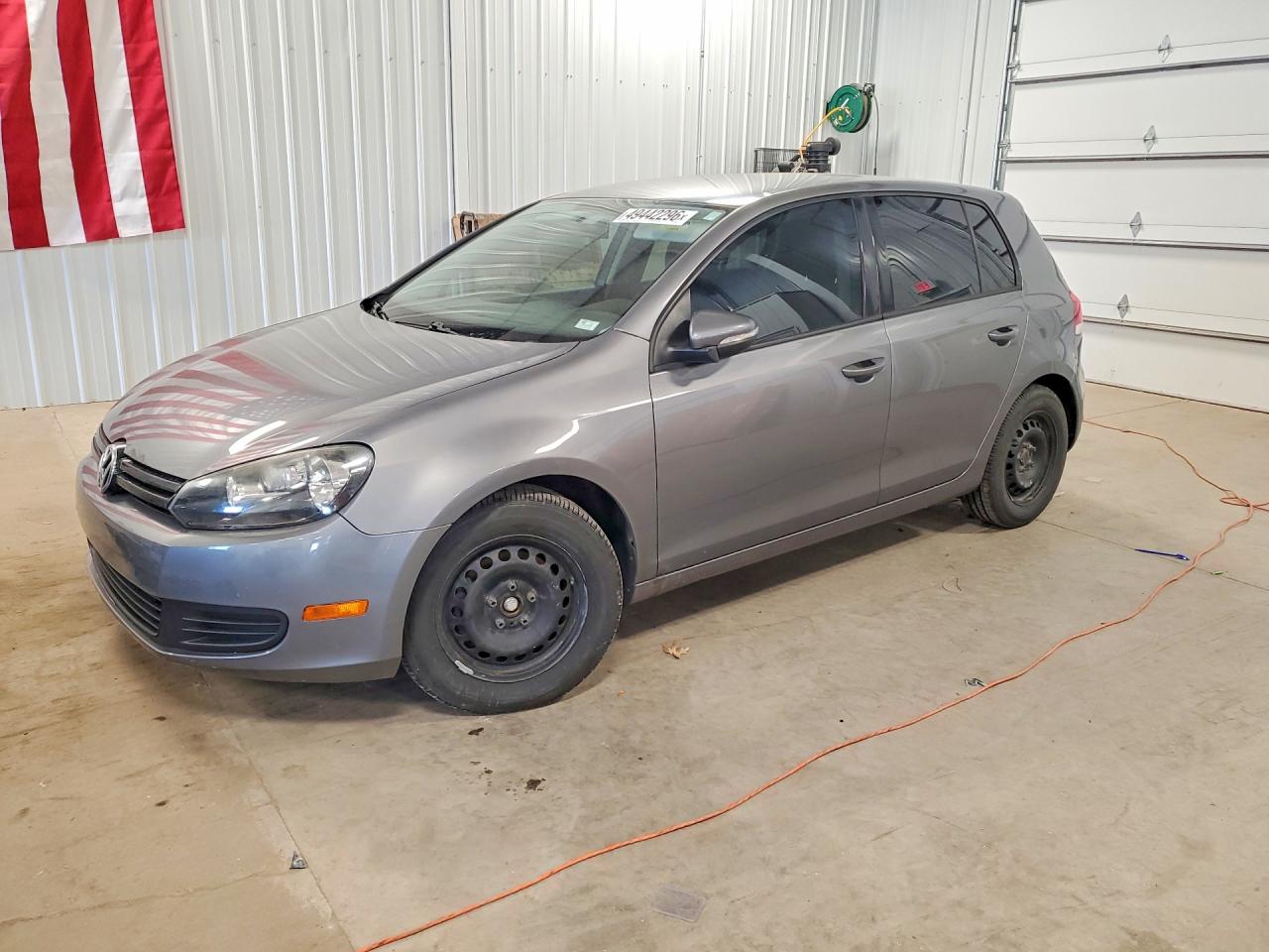 Salvage Volkswagen Golf Image