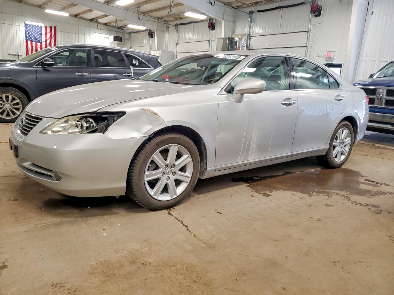 Salvage Lexus Es Image