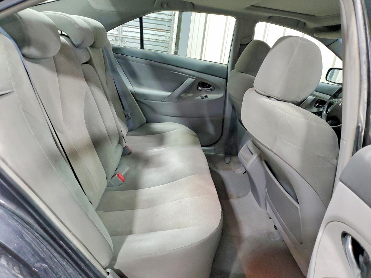 Toyota Camry Le V6