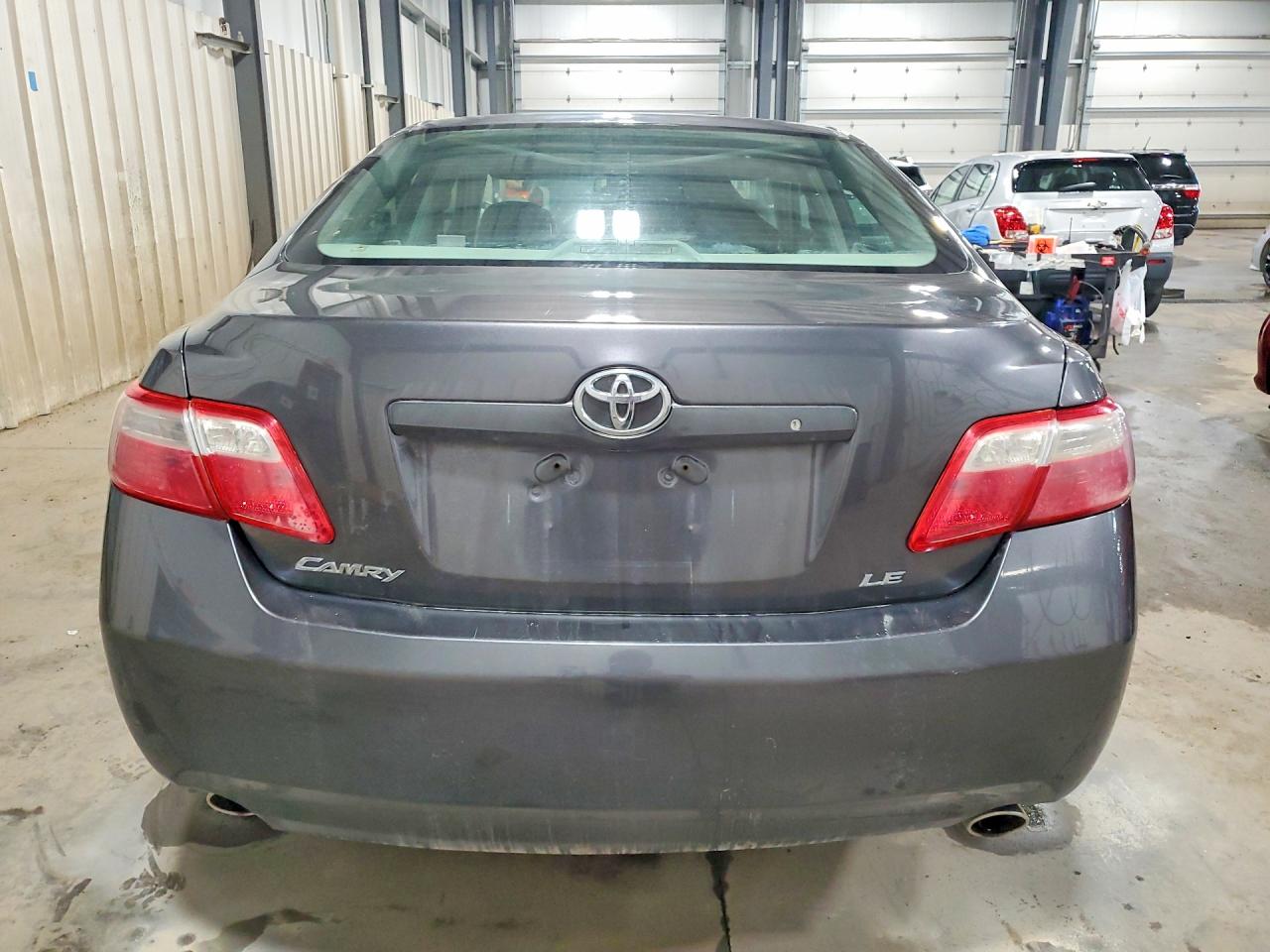 Toyota Camry Le V6