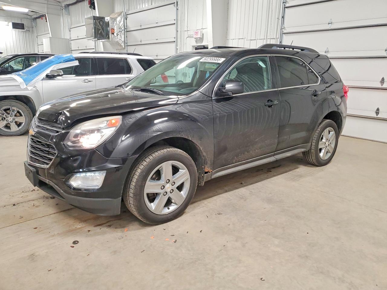 Salvage Chevrolet Equinox Image