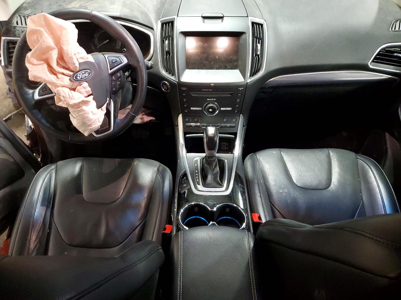Ford Edge Titanium