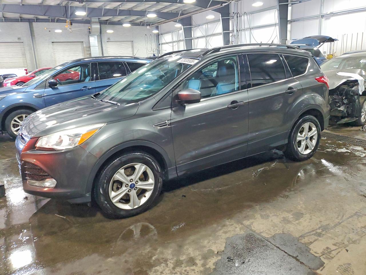 Salvage Ford Escape Image