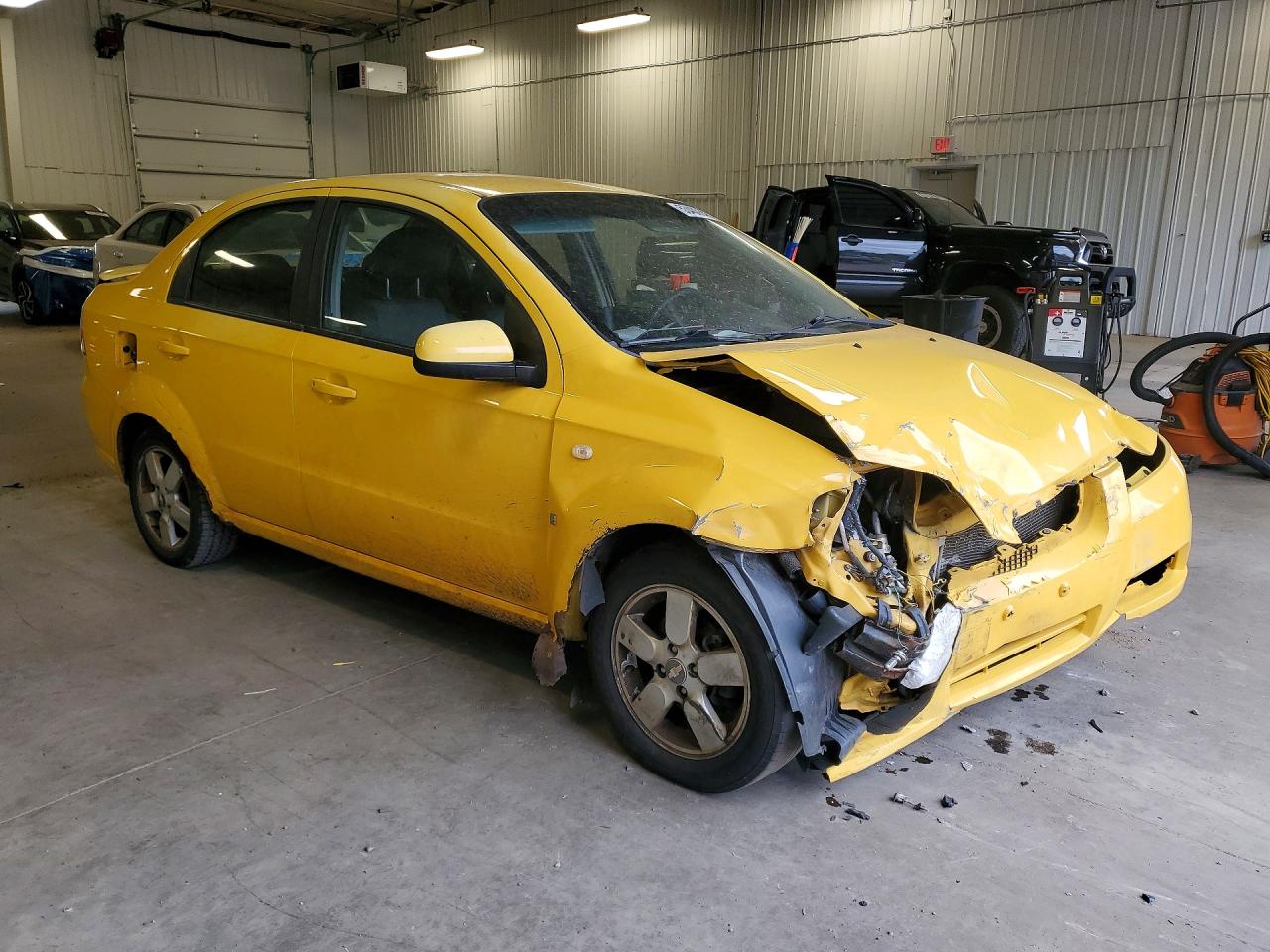 Chevrolet Aveo Base