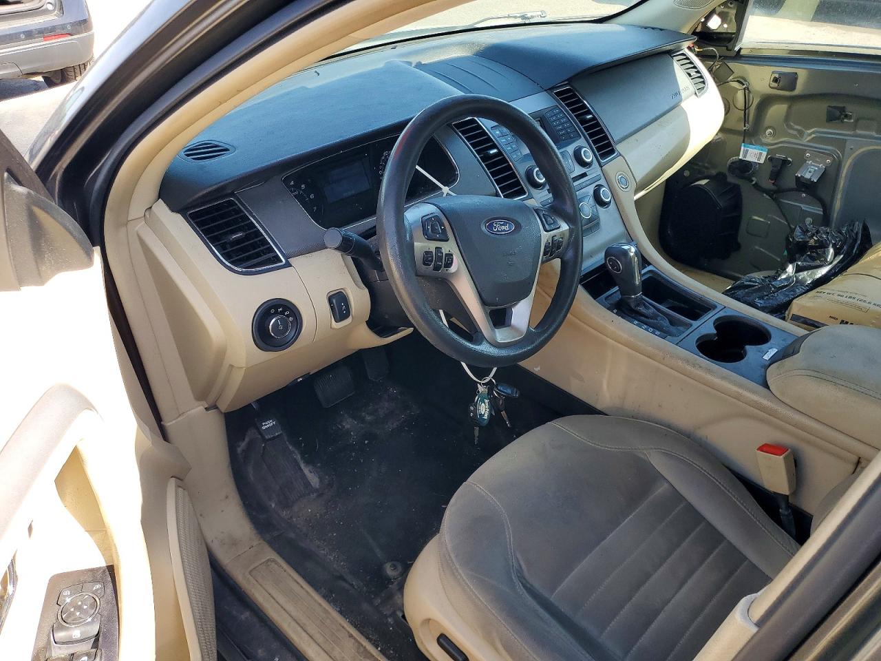 Ford Taurus Se