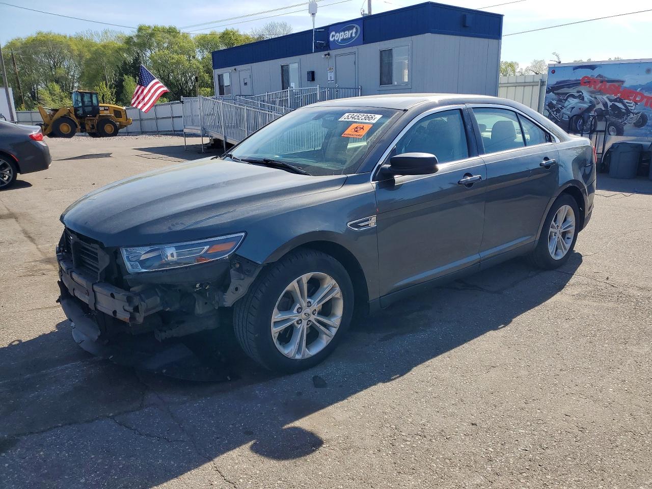 Salvage Ford Taurus Image