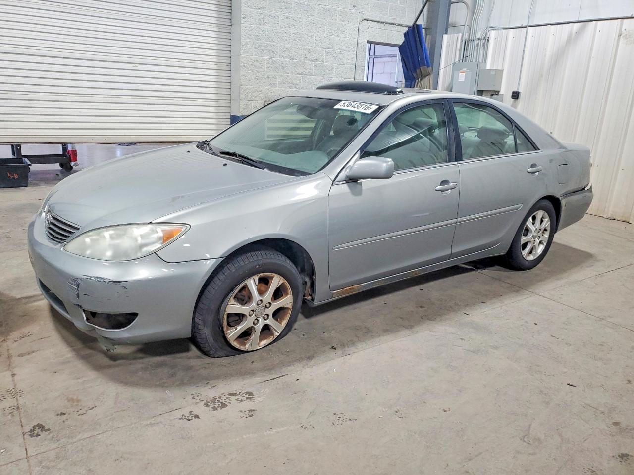 Salvage Toyota Camry Image
