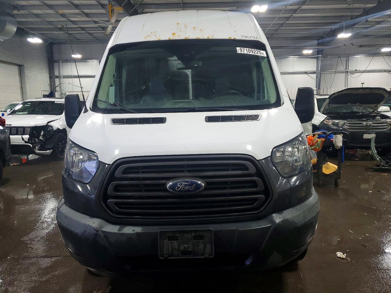 Ford Transit T-250