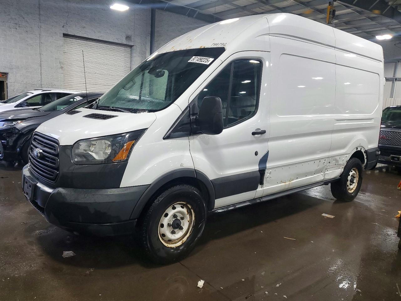 Salvage Ford Transit Image
