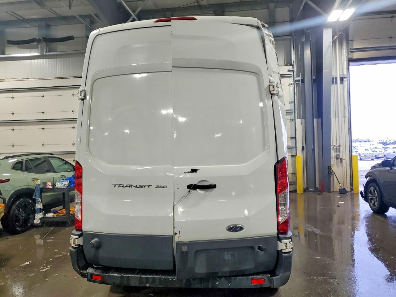 Ford Transit T-250