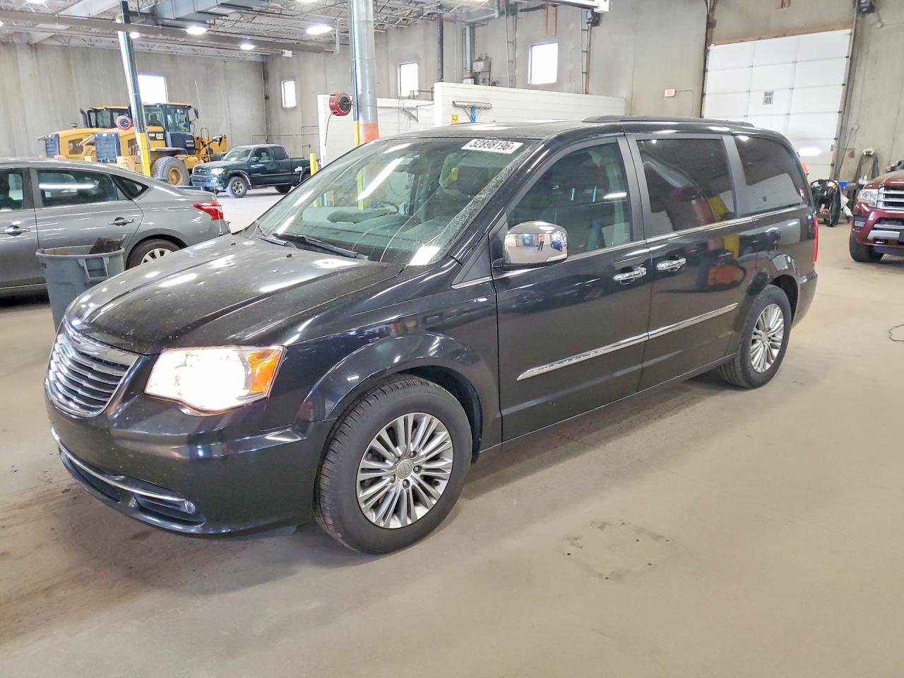 Salvage Chrysler Minivan Image