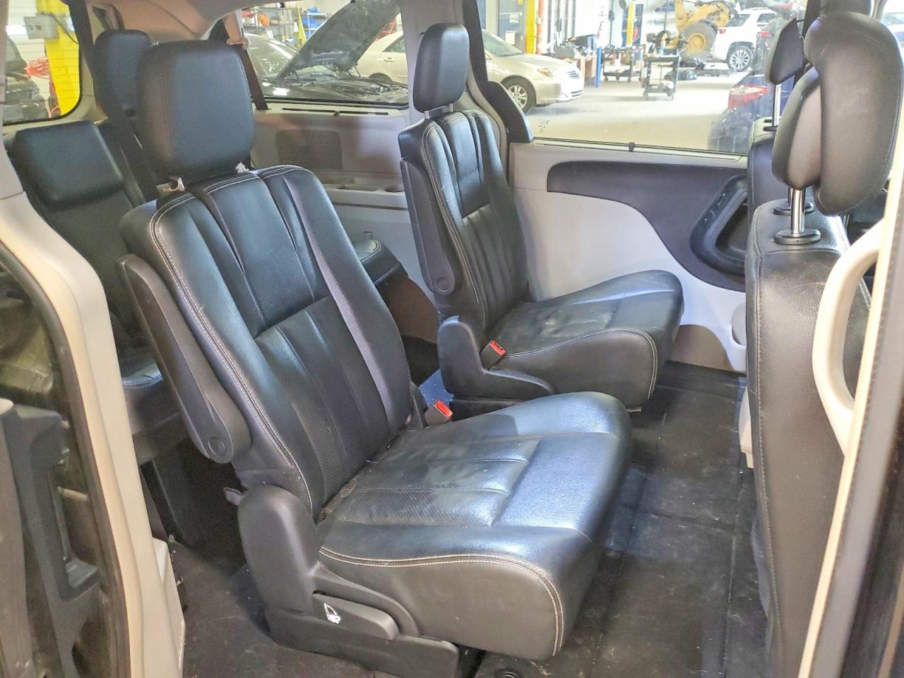 Chrysler Minivan Touring L
