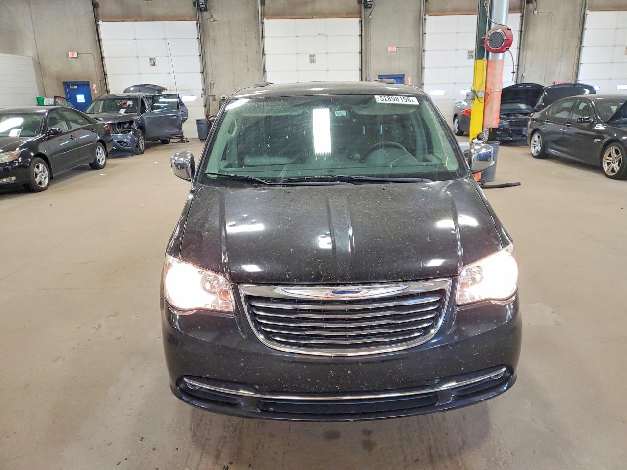 Chrysler Minivan Touring L