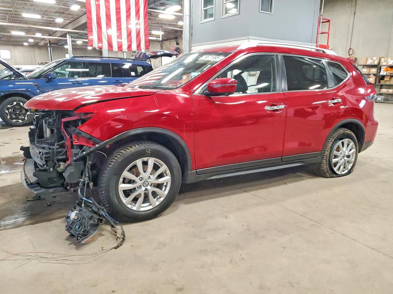 Salvage Nissan Rogue Image