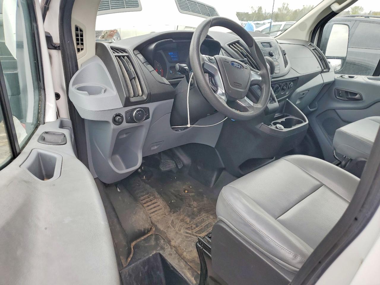 Ford Transit T-250