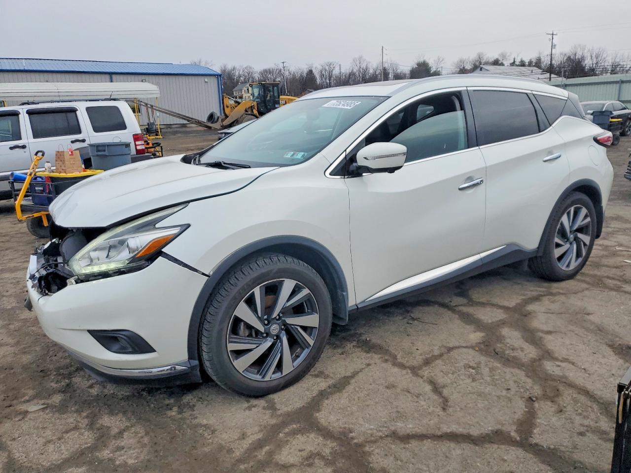 Salvage Nissan Murano Image
