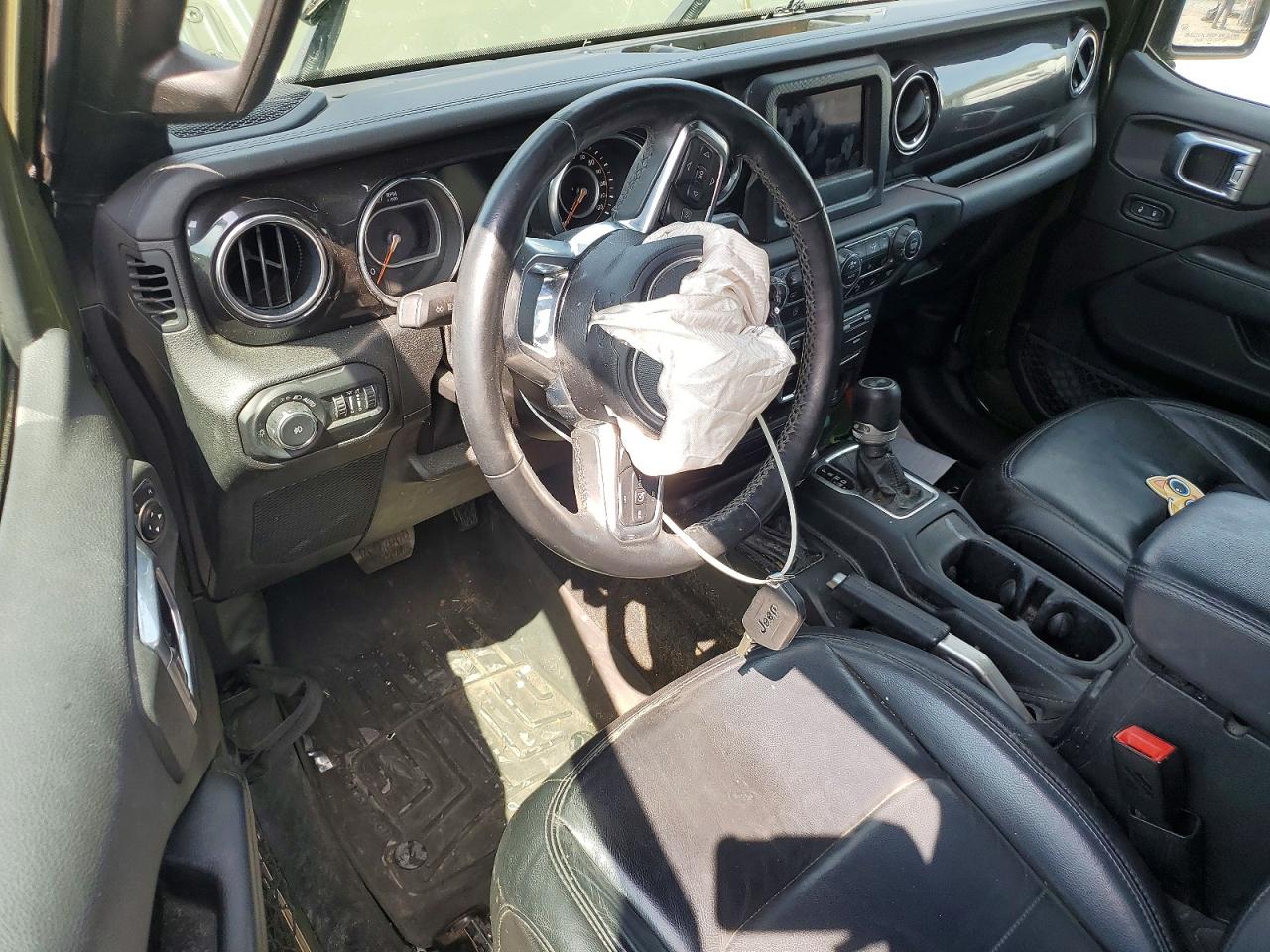 Jeep Wrangler Sahara
