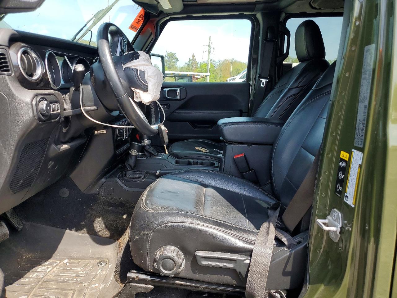 Jeep Wrangler Sahara