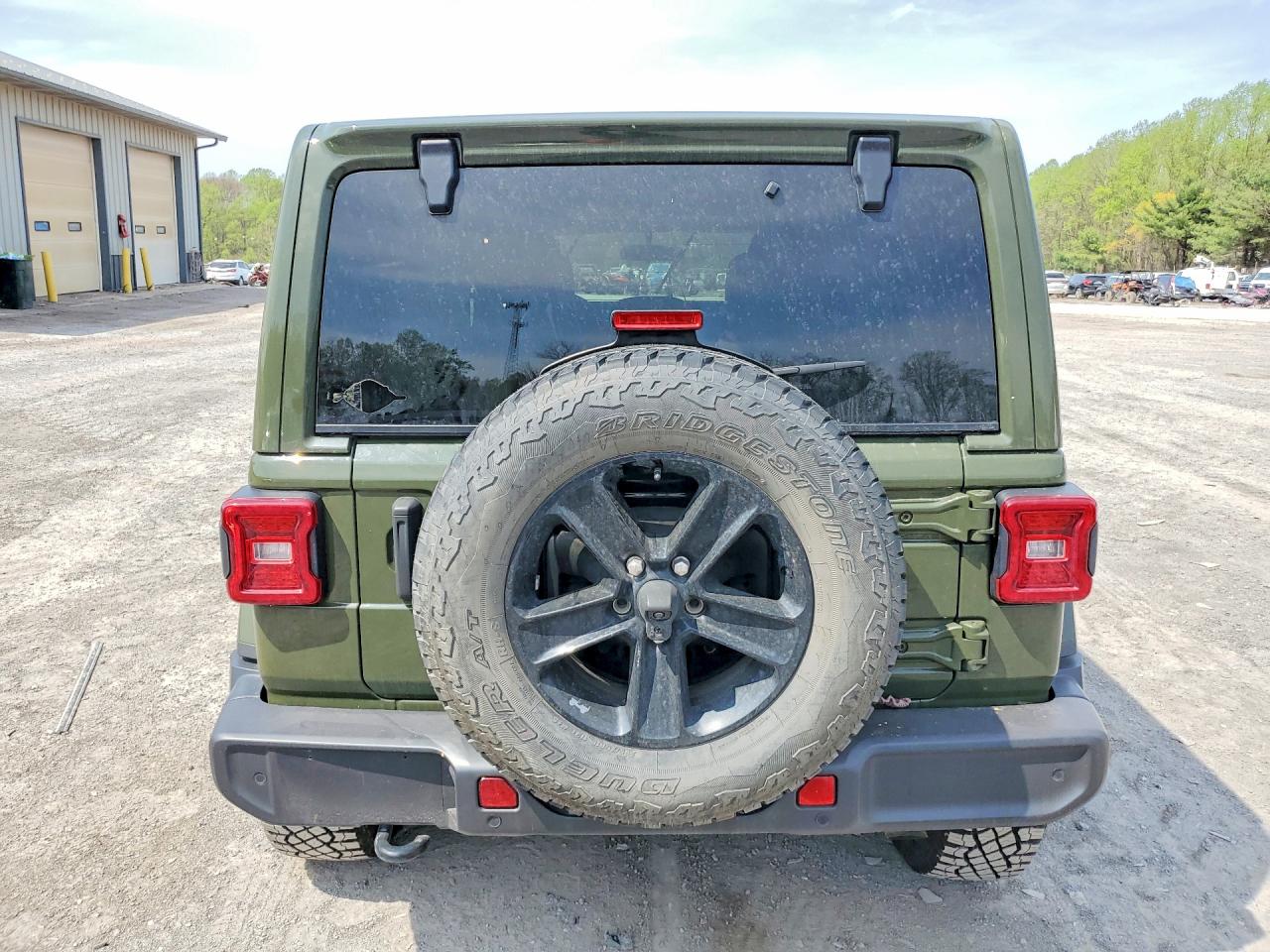 Jeep Wrangler Sahara