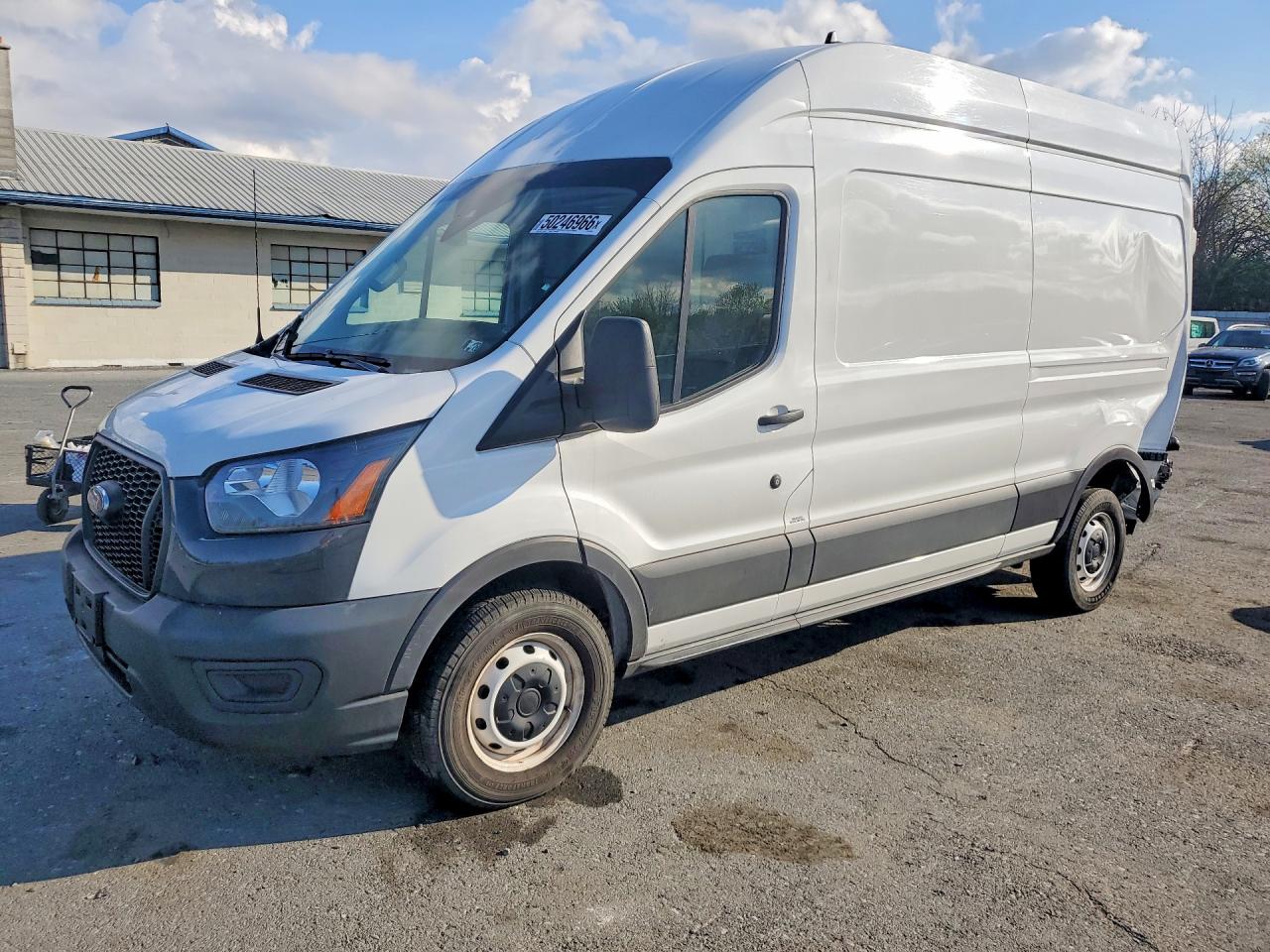 Salvage Ford Transit Image