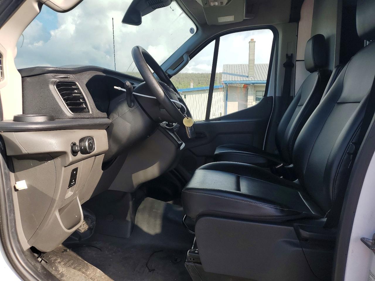 Ford Transit T-250