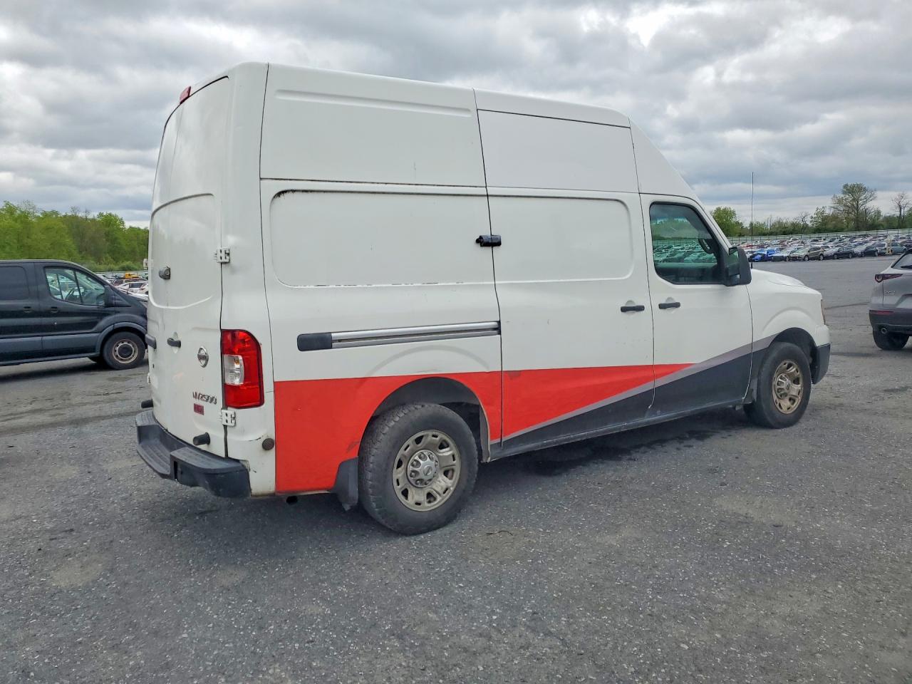 Nissan Nv 2500