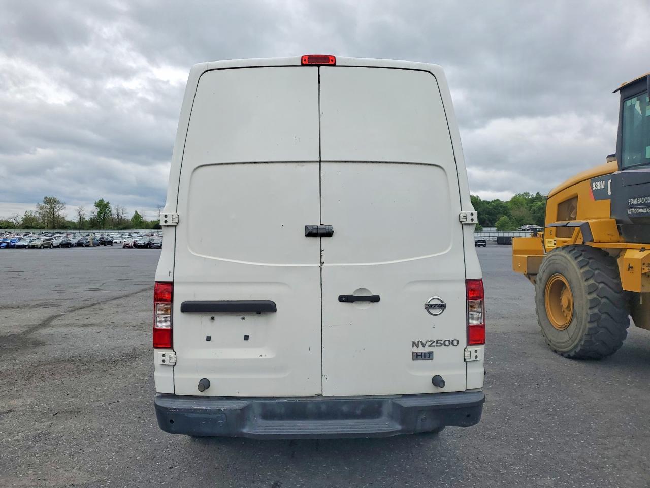 Nissan Nv 2500